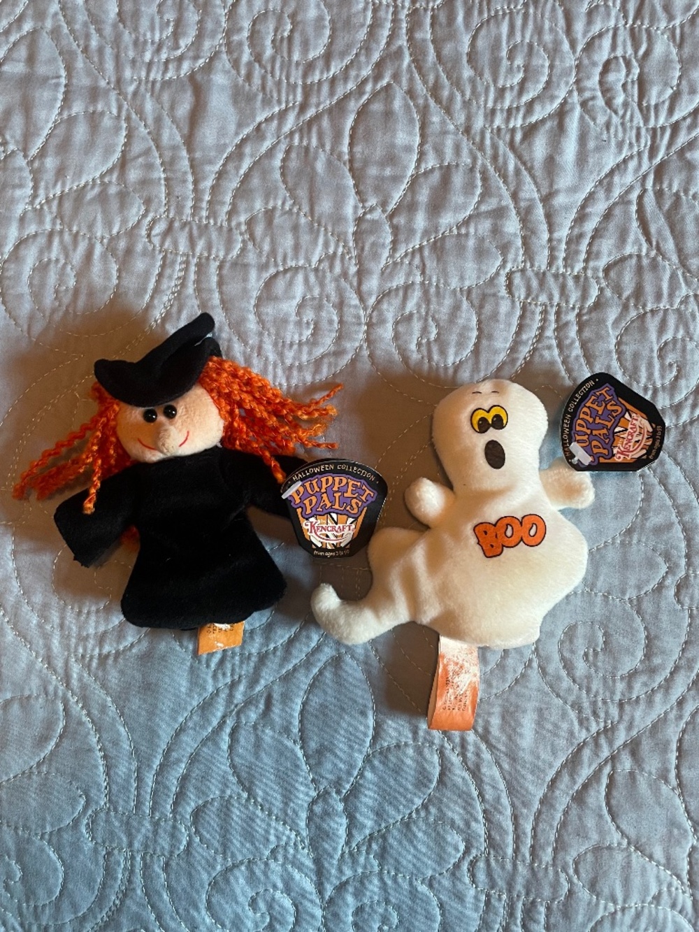 Kencraft ghost and witch finger puppets